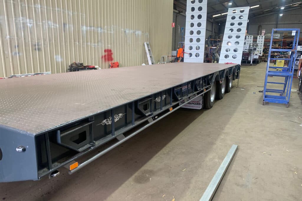 Quad Axle Low Loader Extendable with Pull-Out Outrigger