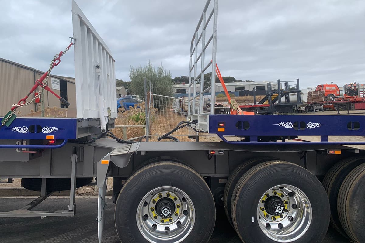 Flat Bed A Trailer (10 or 12 Pallet)