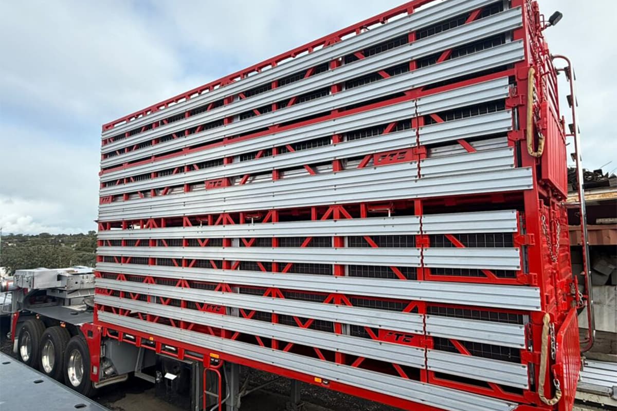 4x2 Convertible Stock Crates