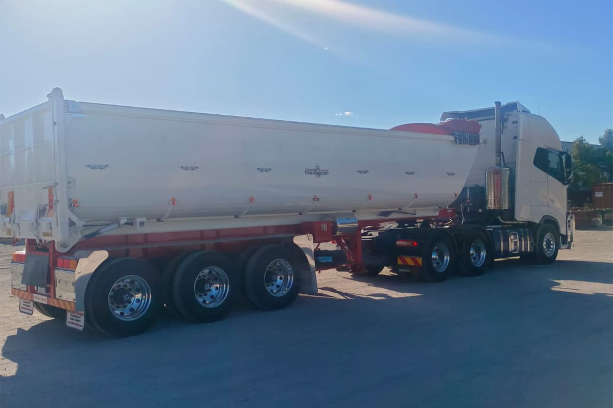 Rear Construction End Tipper