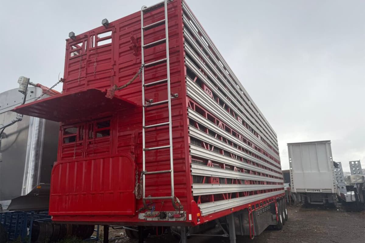 4x2 Convertible Stock Crates