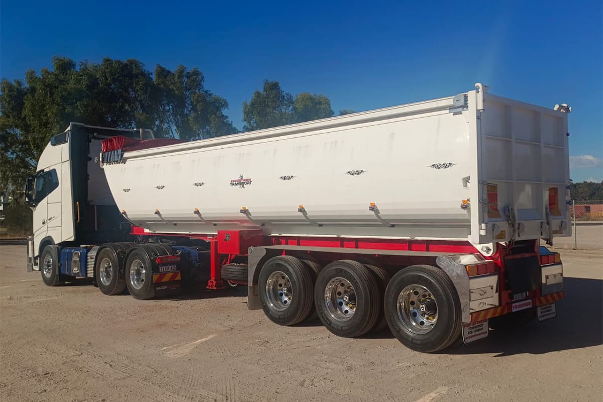 Rear Construction End Tipper